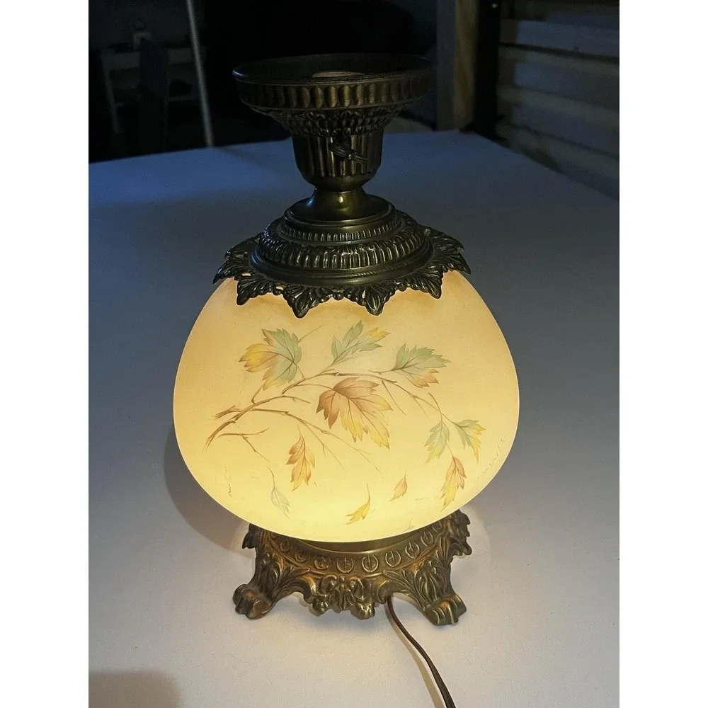 Parlor Lamp-Gone with The Wind -Hand Painted Globe- For Parts- Maple Leaves- VTG